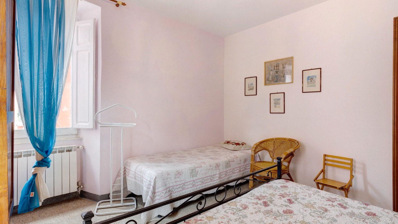 Photo of Bedroom in Castelnuovo Magra