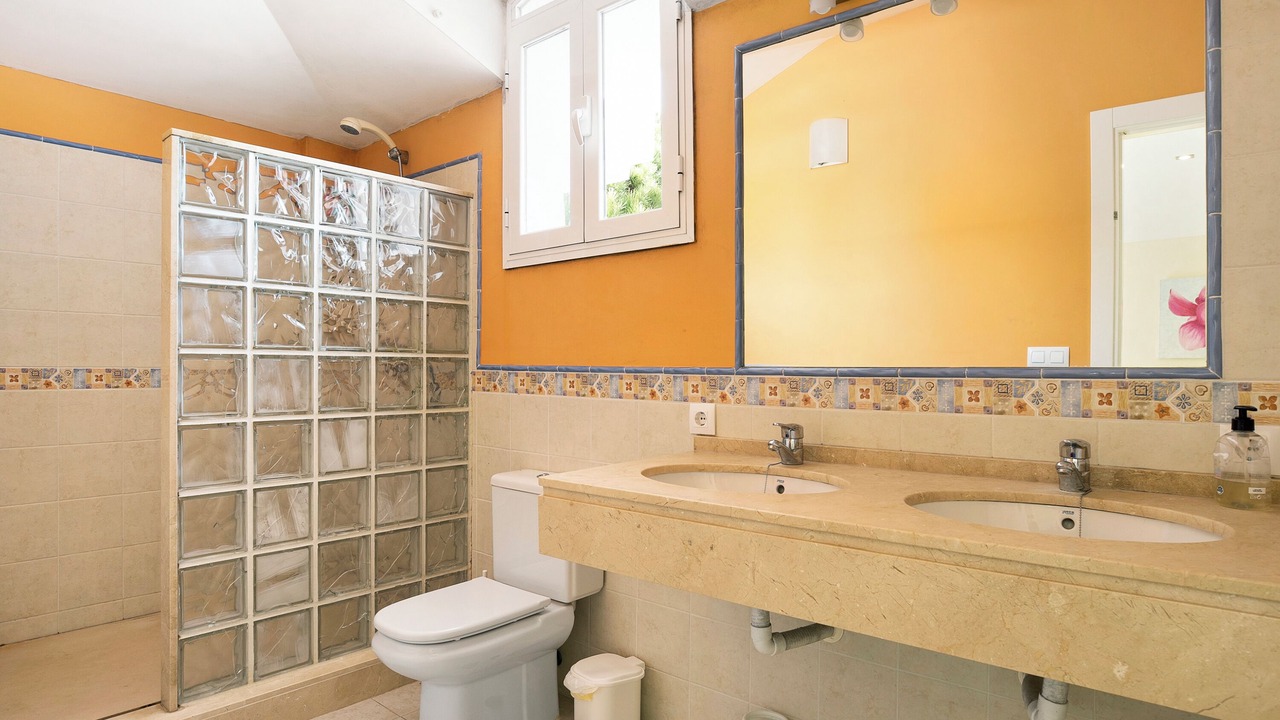 Photo of Bathroom in Cabo Roche