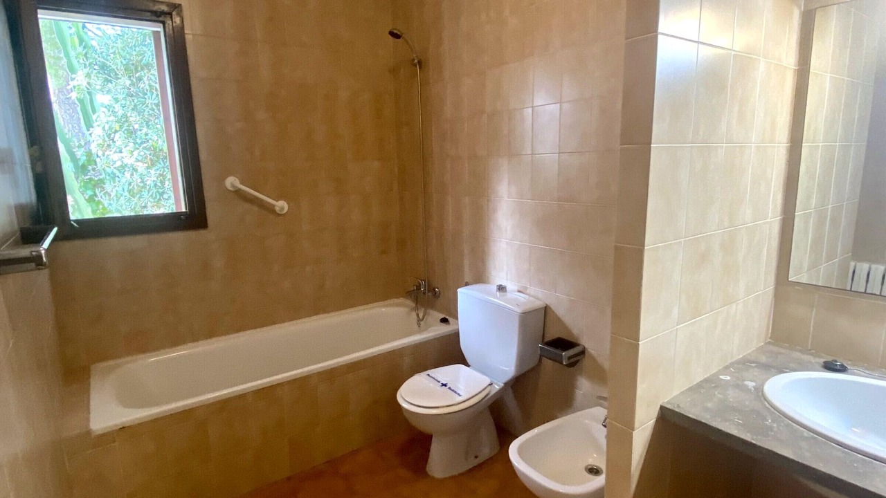 Photo of Bathroom in Calafat