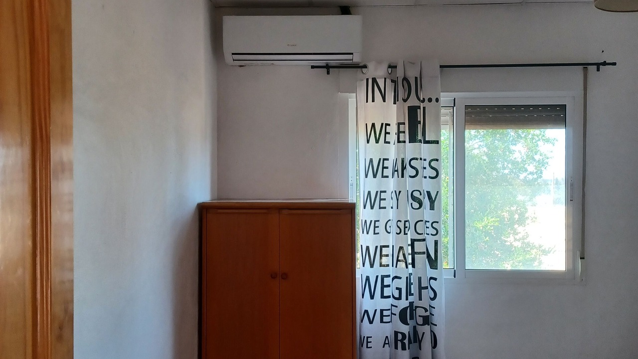 Photo of Bedroom in Beal