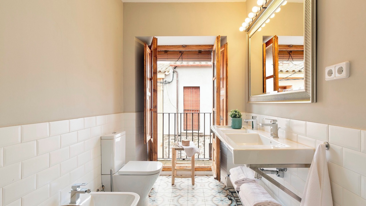 Photo of Bathroom in Garriguella