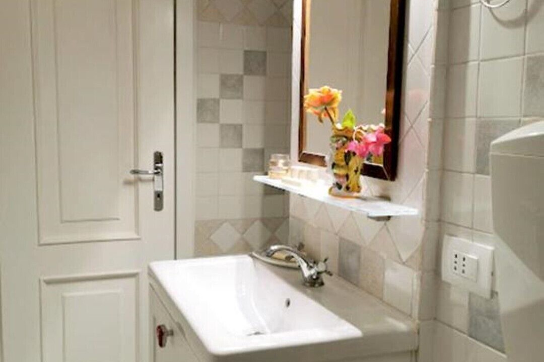 Photo of Bathroom in Tuscolano