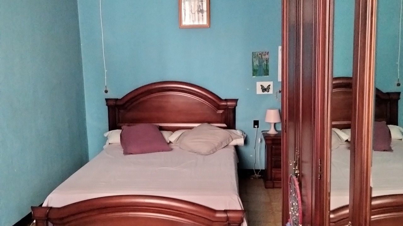 Photo of Bedroom in Malda