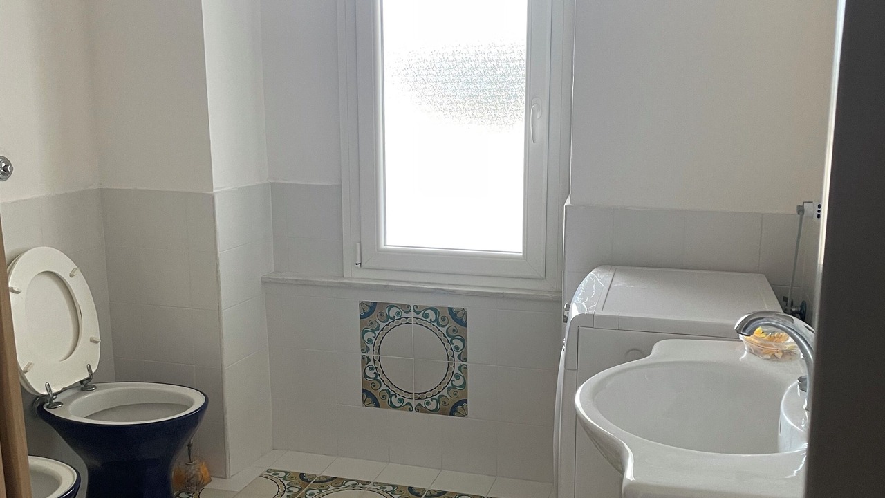 Photo of Bathroom in Scario