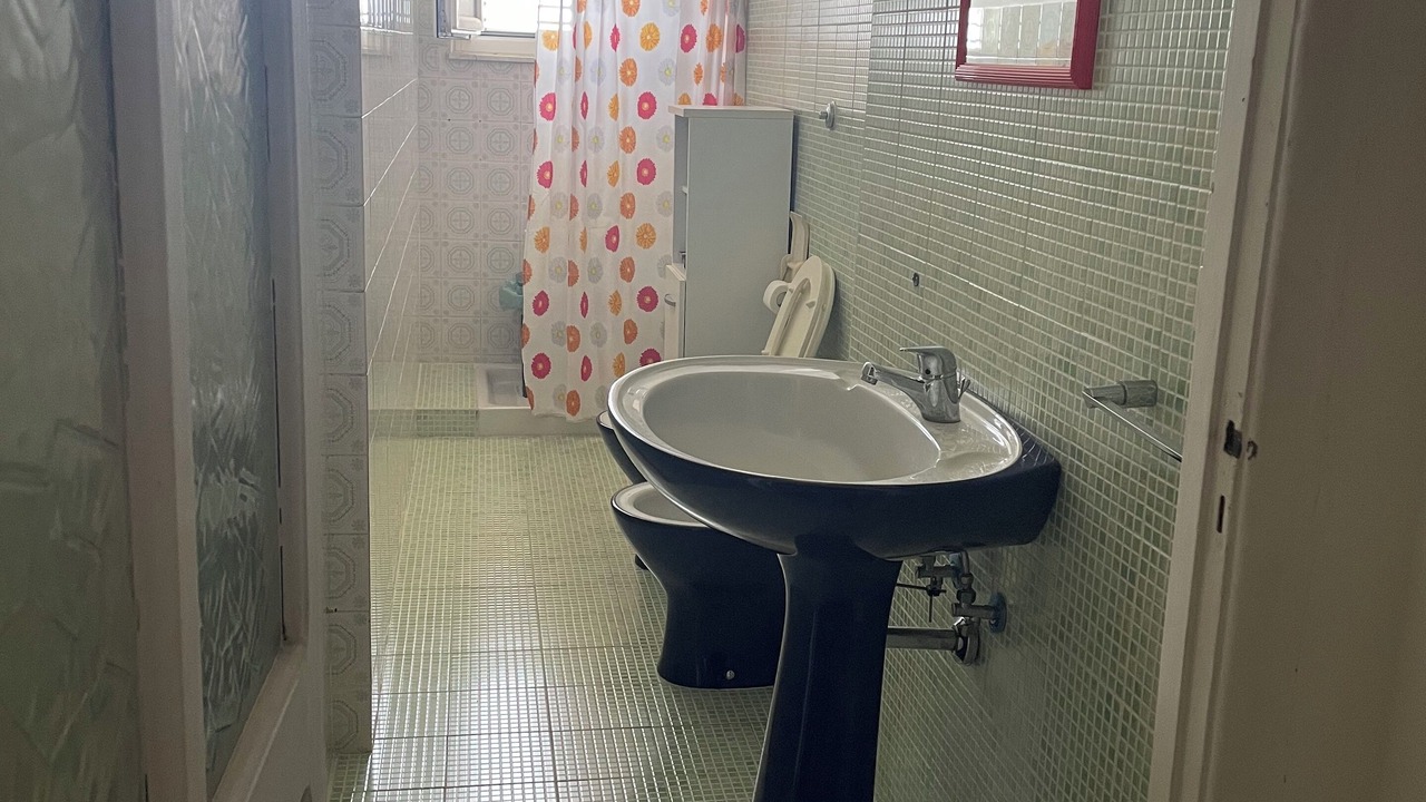 Photo of Bathroom in Scario
