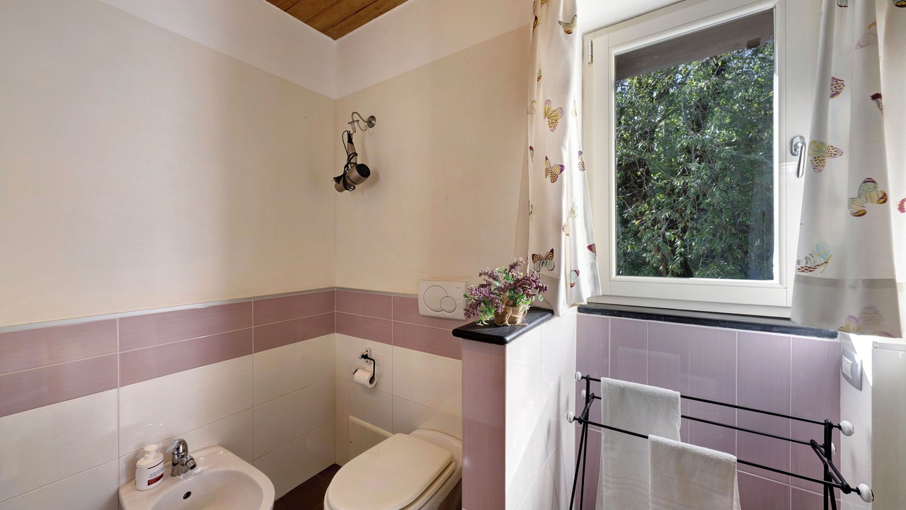 Photo of Bathroom in Stibiveri