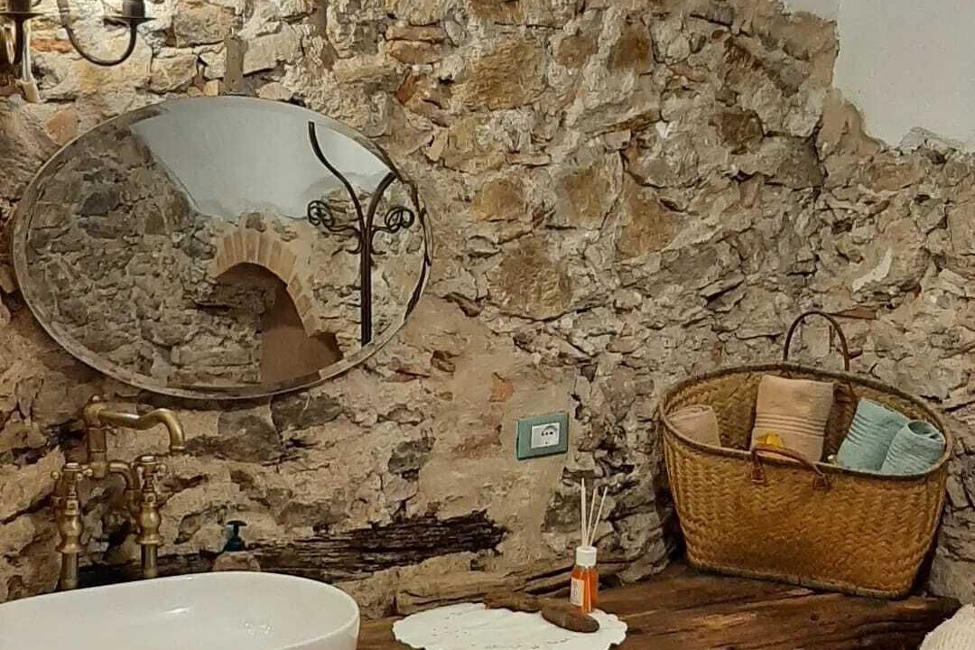 Photo of Bathroom in Quiliano