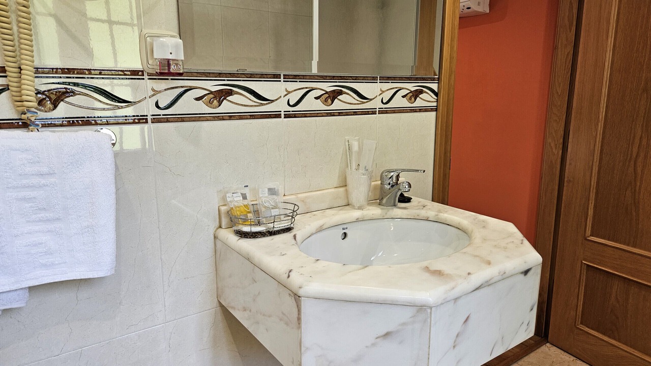 Photo of Bathroom in Urbies