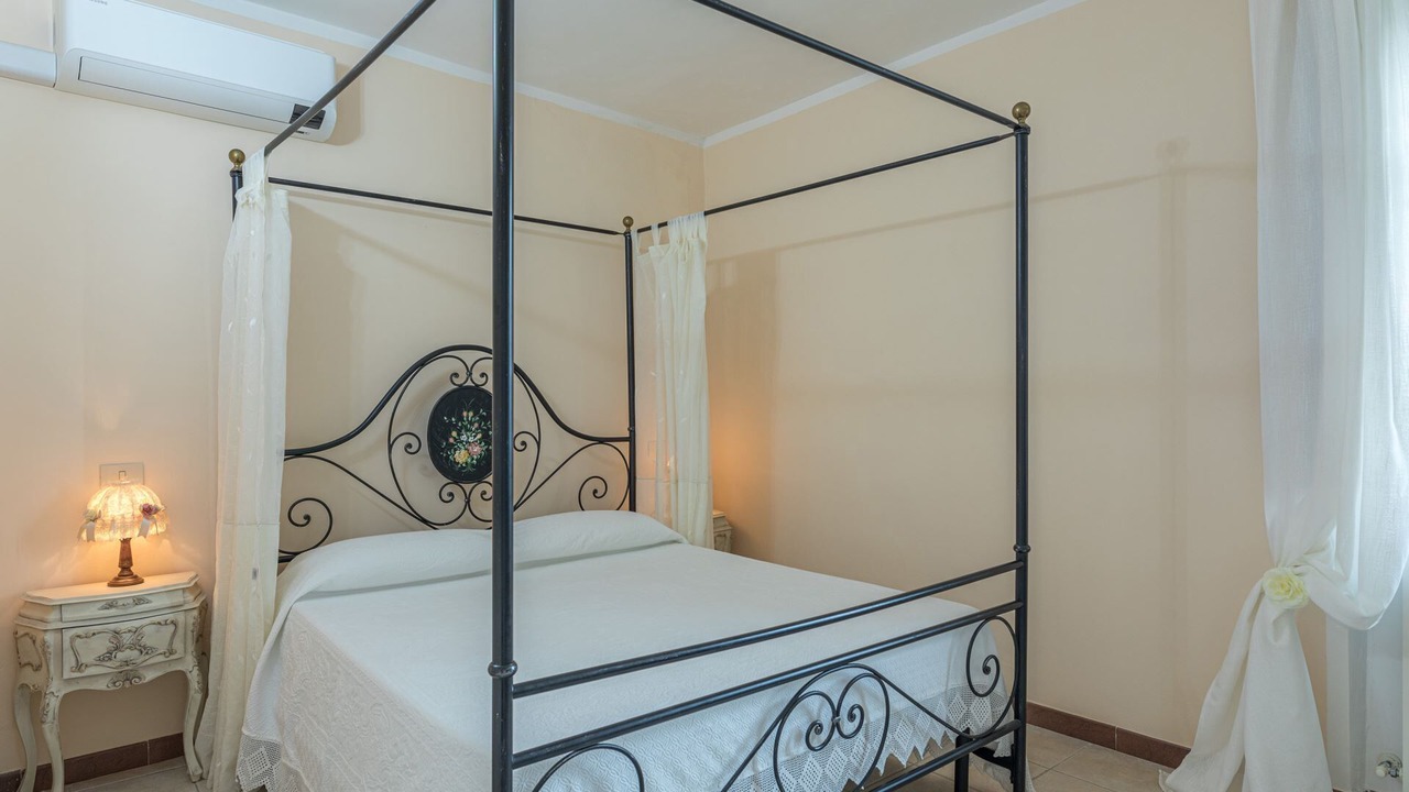 Photo of Bedroom in Murlo