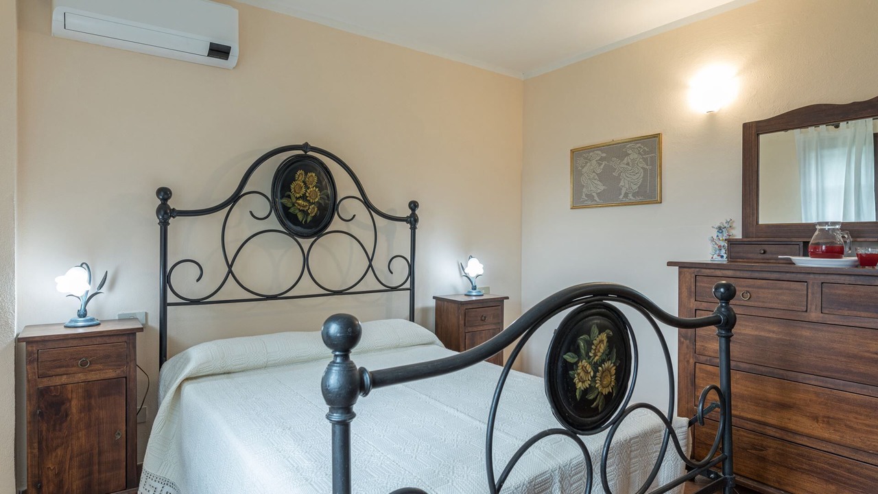 Photo of Bedroom in Murlo