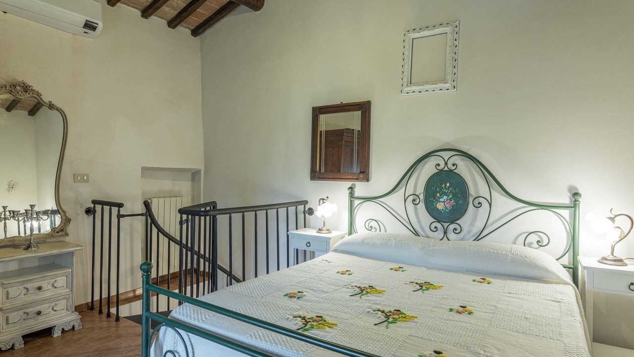 Photo of Bedroom in Murlo