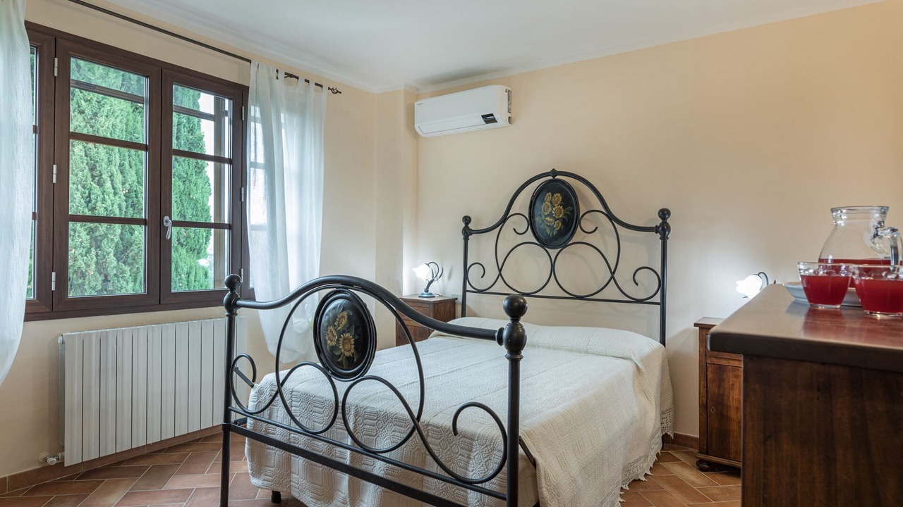 Photo of Bedroom in Murlo