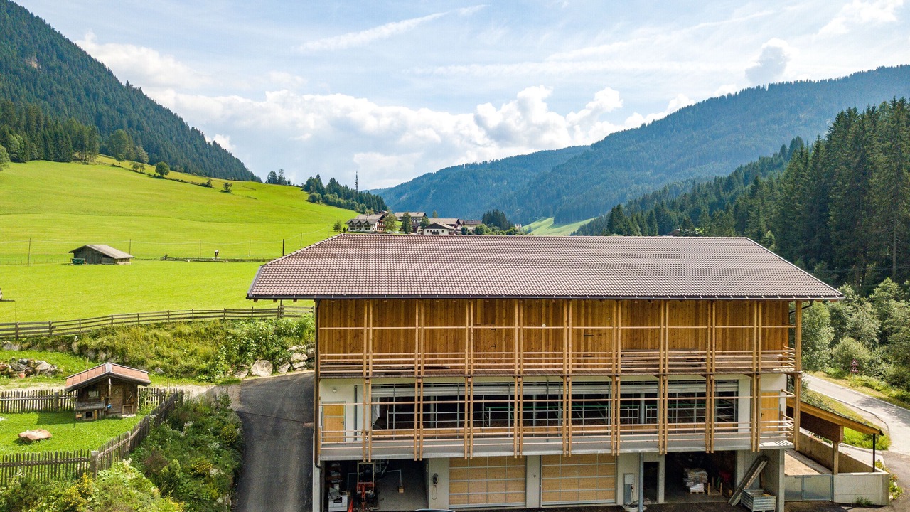 Photo of Outdoor in Racines