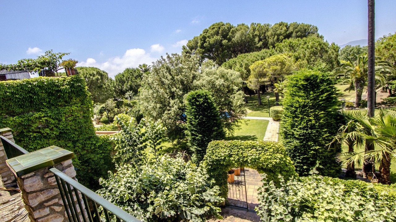 Photo of Outdoor in Santa Oliva