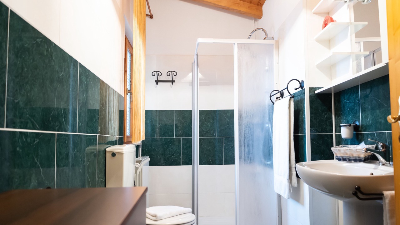 Photo of Bathroom in Brusimpiano