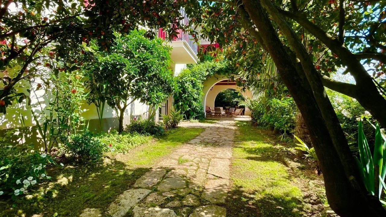 Photo of Others in La Foce