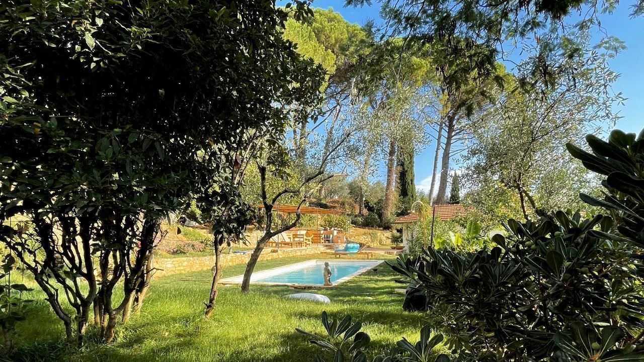 Photo of Others in La Foce
