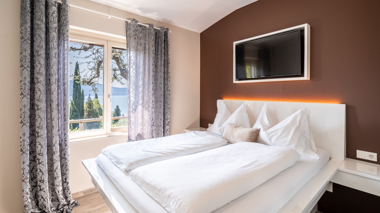 Photo of Bedroom in Gargnano