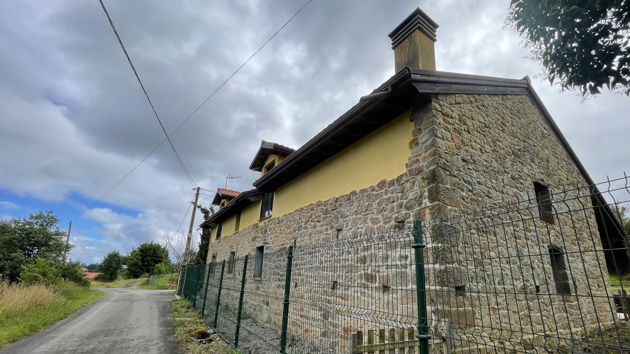 Photo of Others in Lloreda