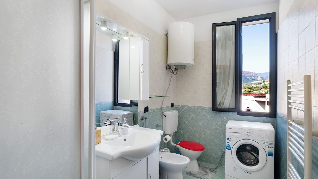 Photo of Bathroom in Bussana