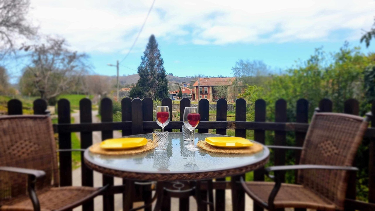 Photo of Patio Balcony in Llanes