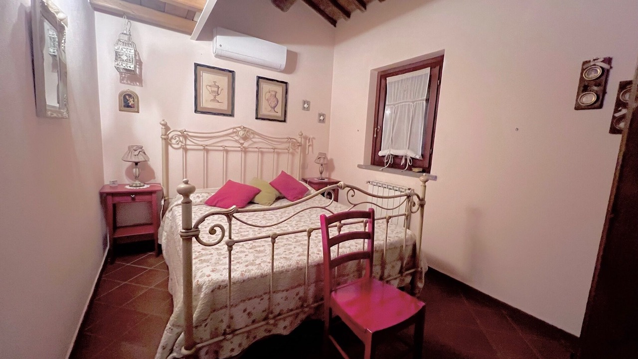 Photo of Bedroom in Castiglione del Lago