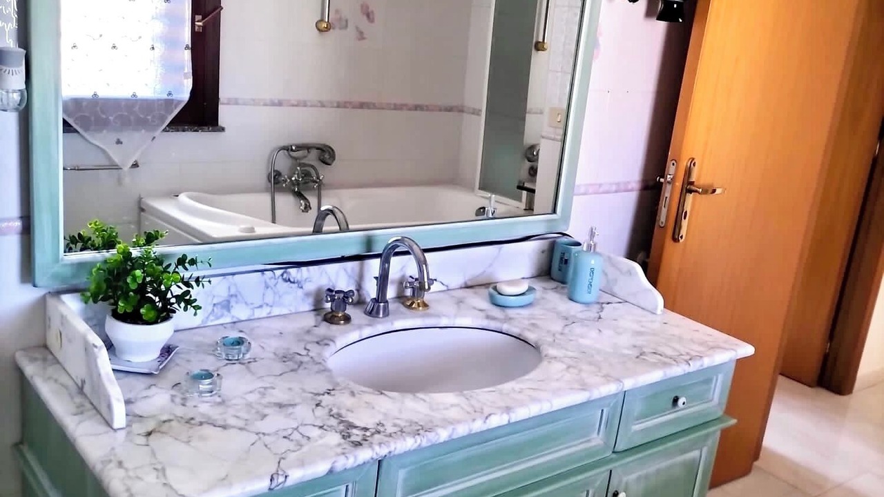 Photo of Bathroom in Belvedere