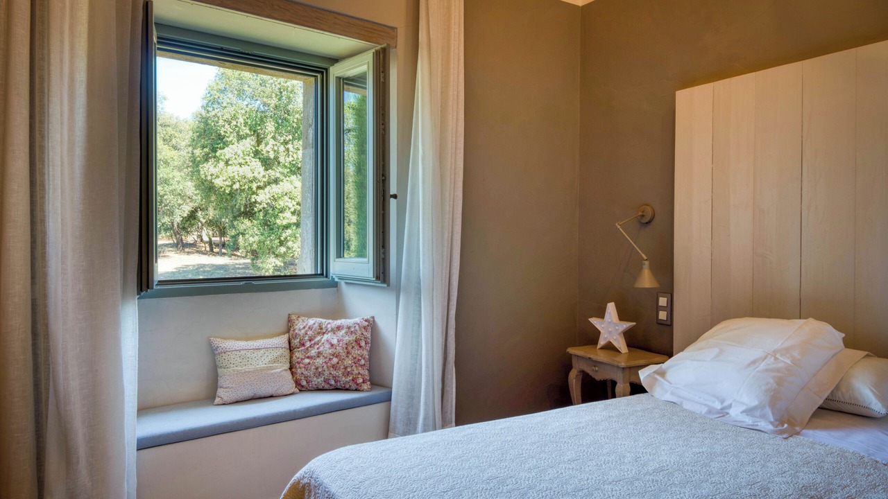 Photo of Bedroom in Monells