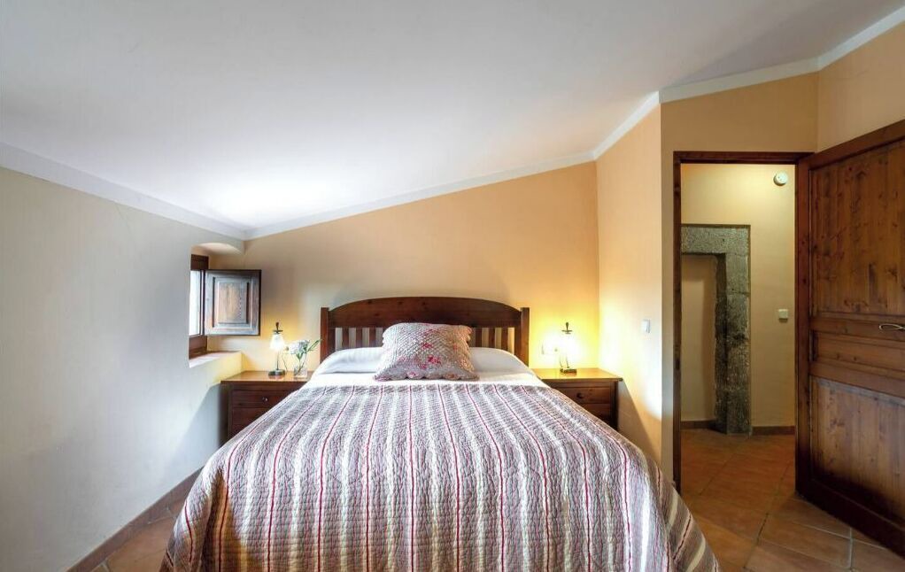 Photo of Bedroom in Pins