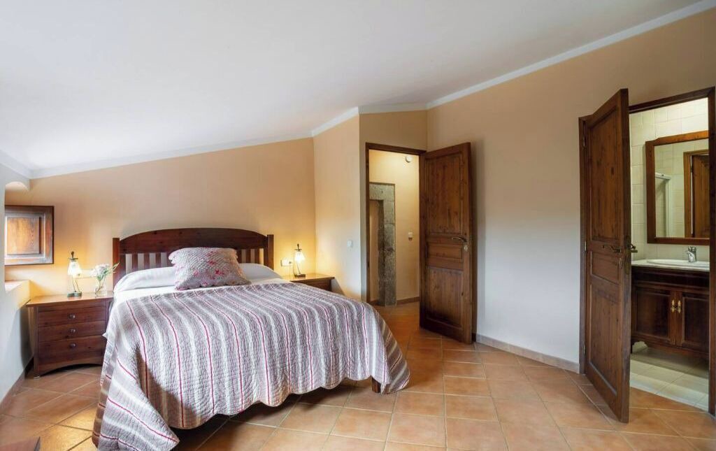 Photo of Bedroom in Pins