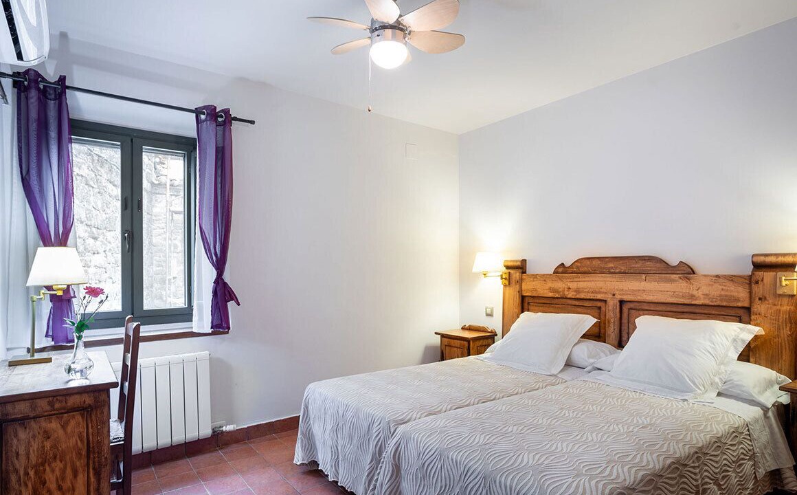 Photo of Bedroom in Pins