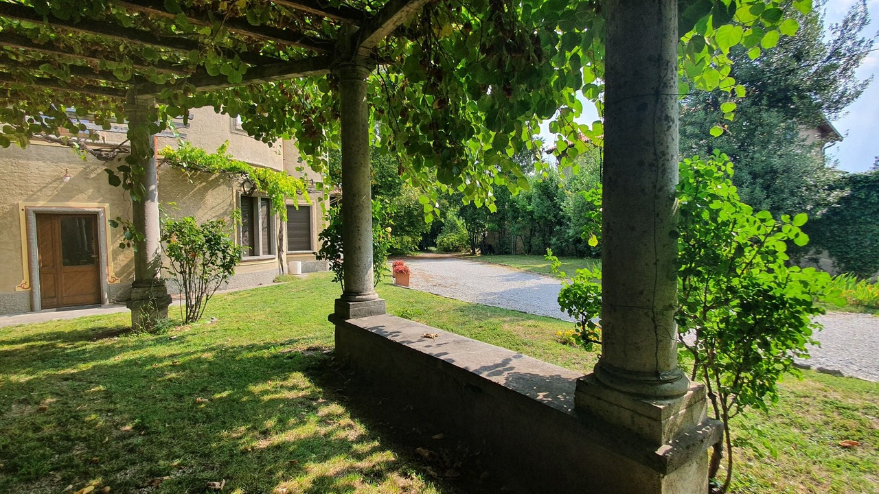 Photo of Outdoor in Erba