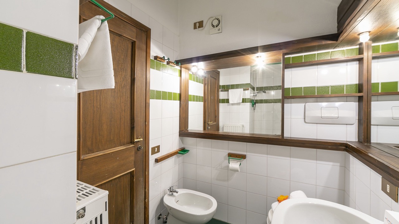 Photo of Bathroom in Grangesises