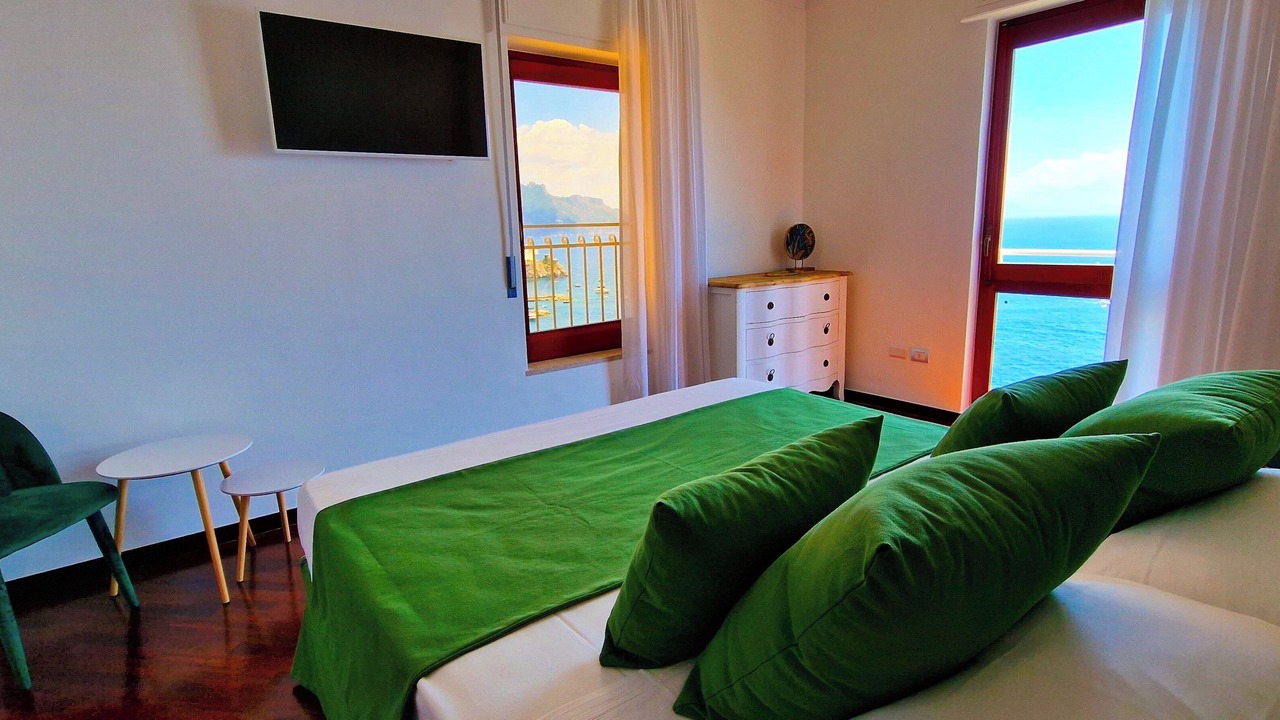 Photo of Bedroom in Pogerola