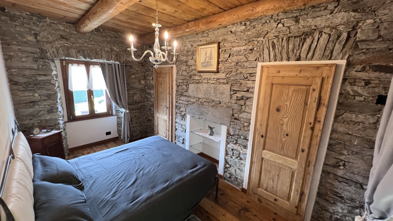 Photo of Bedroom in Montecrestese