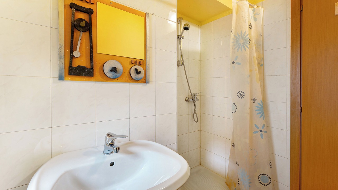 Photo of Bathroom in Ameno