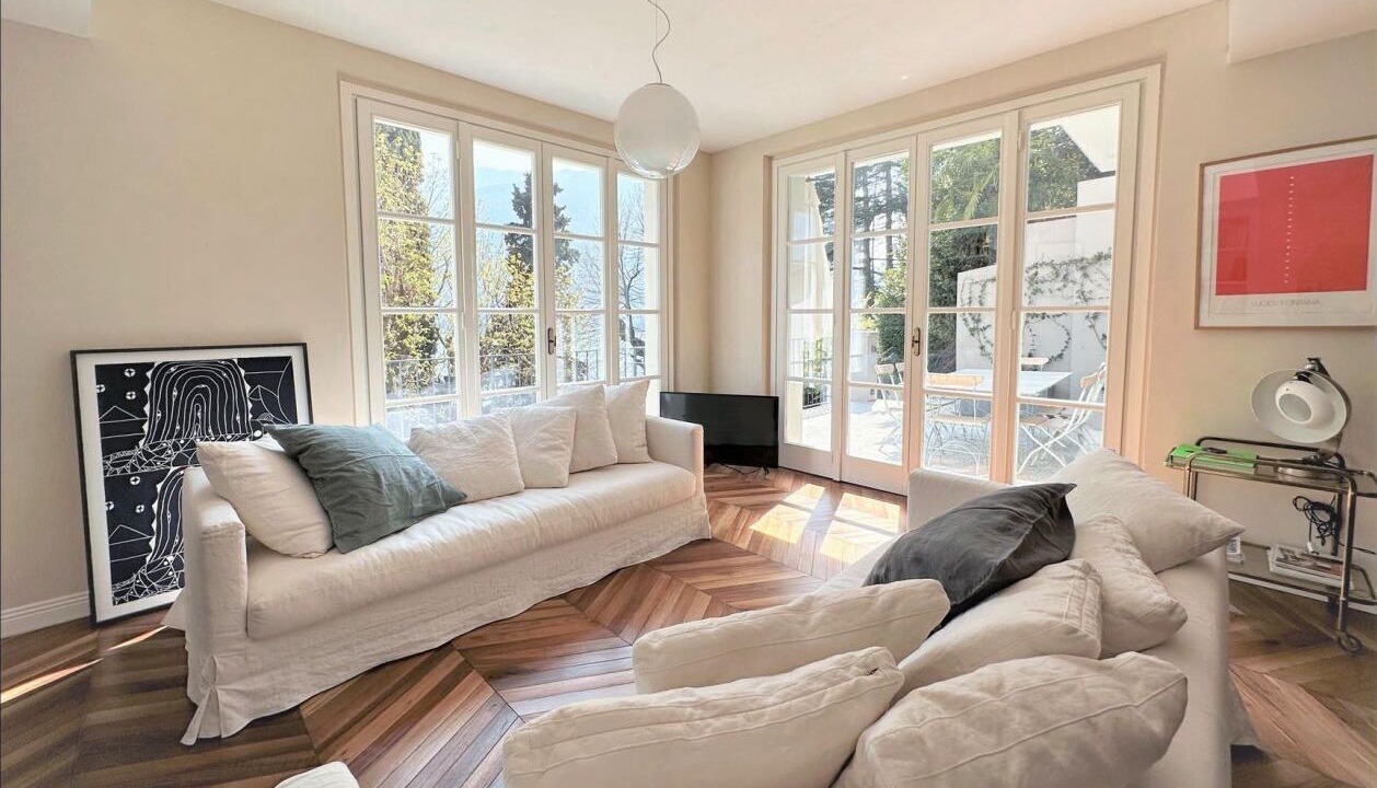 Photo of Livingroom in Carate Urio