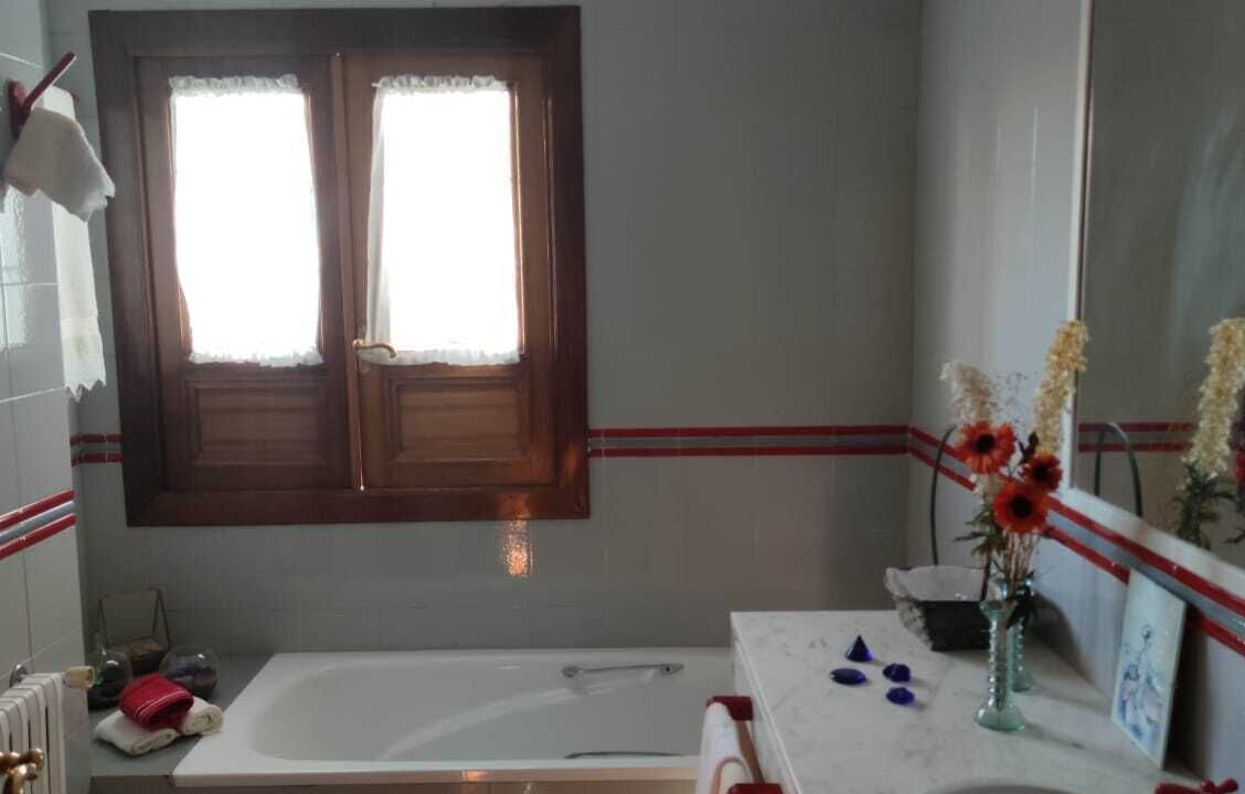 Photo of Bathroom in Castellar de Santisteban