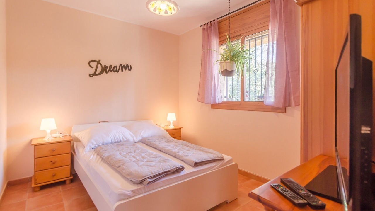 Photo of Bedroom in Mont Barbat