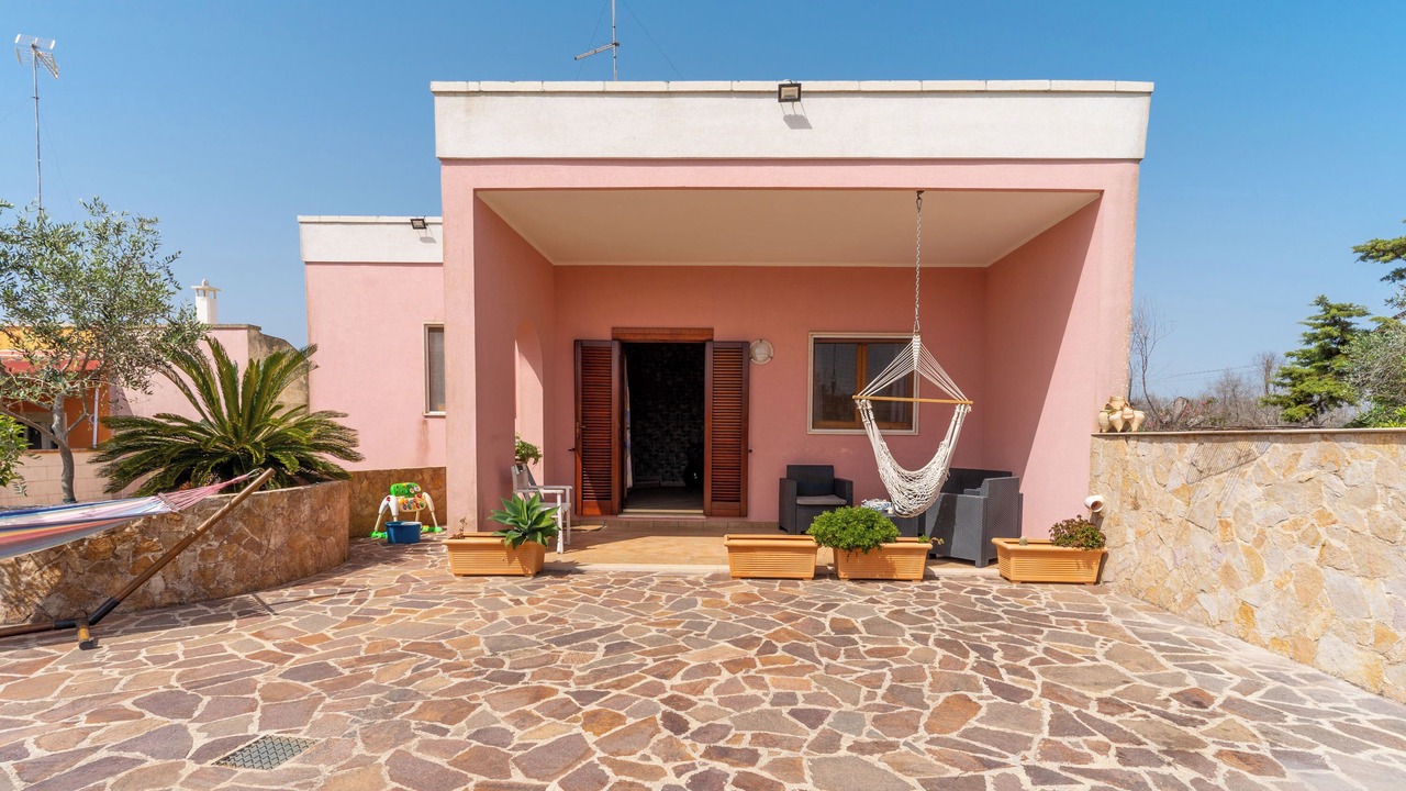 Photo of Patio Balcony in Torre Specchia Ruggeri