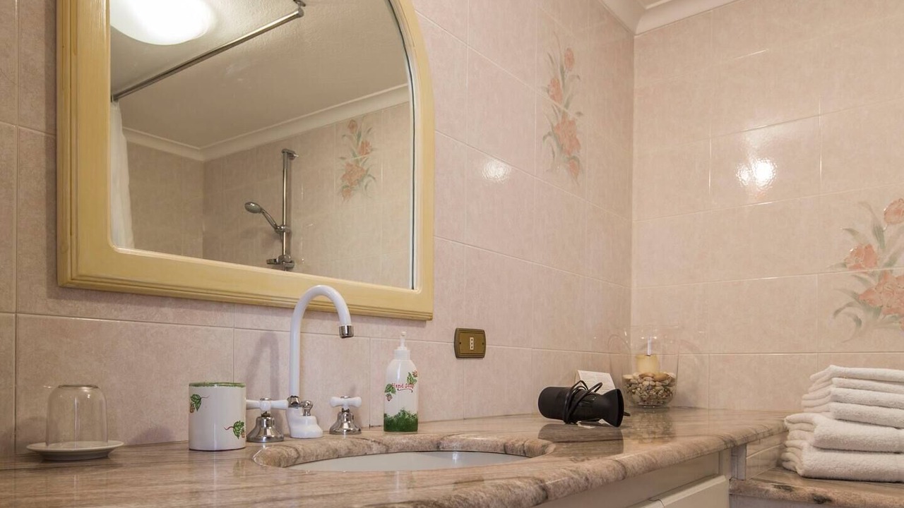 Photo of Bathroom in Montepertuso