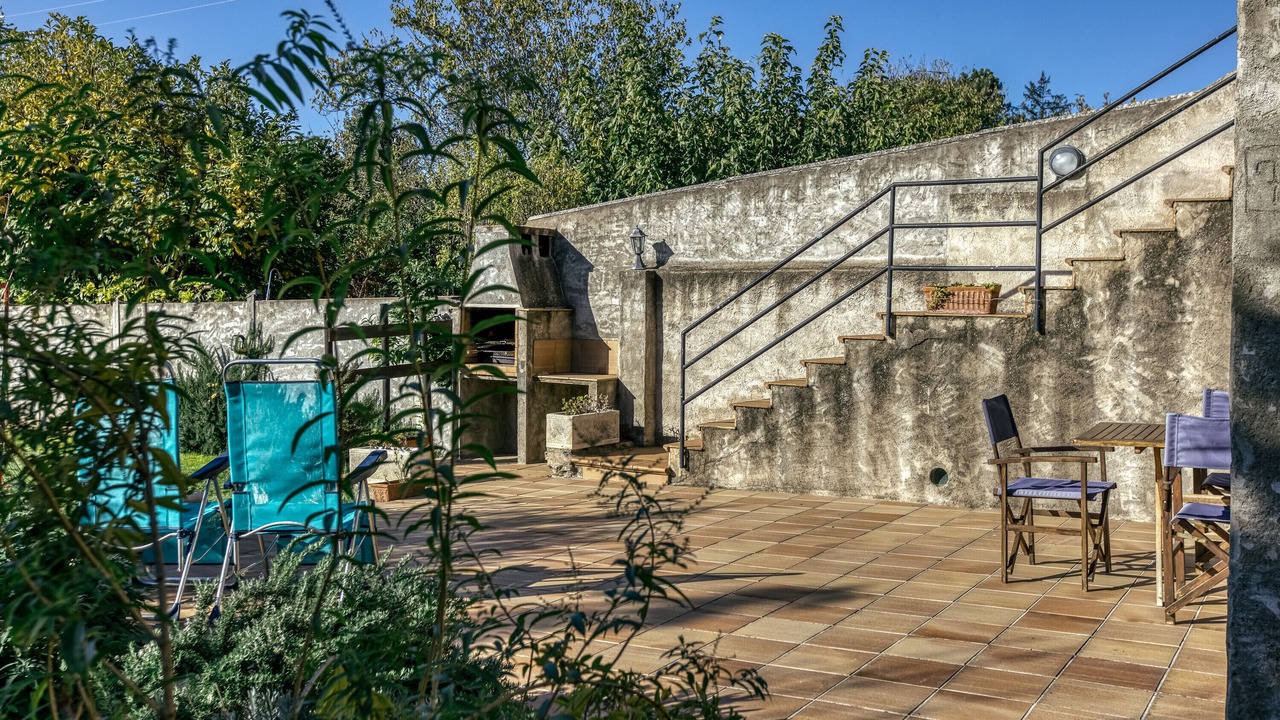 Photo of Outdoor in Serinya