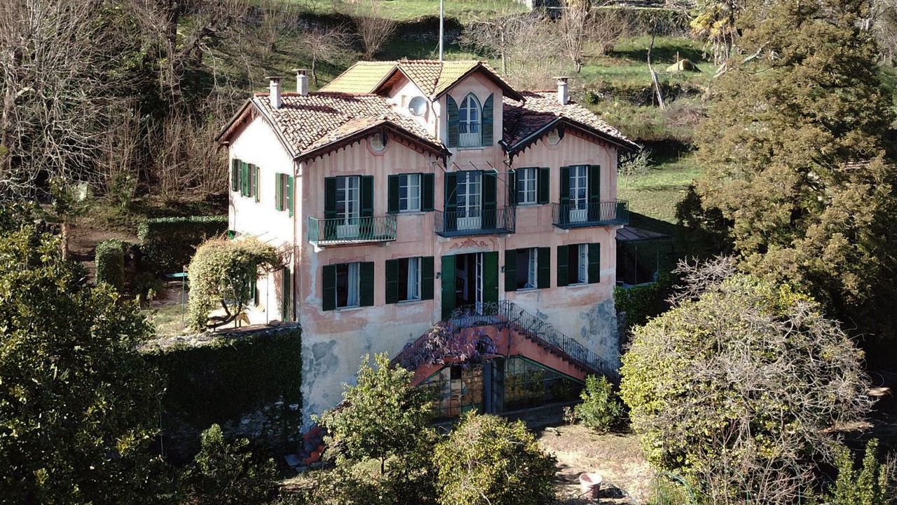 Photo of Outdoor in Piazza
