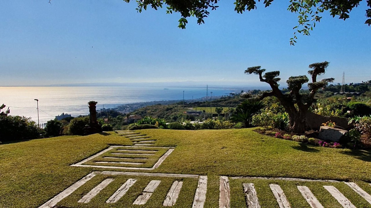 Photo of Outdoor in Vampolieri I