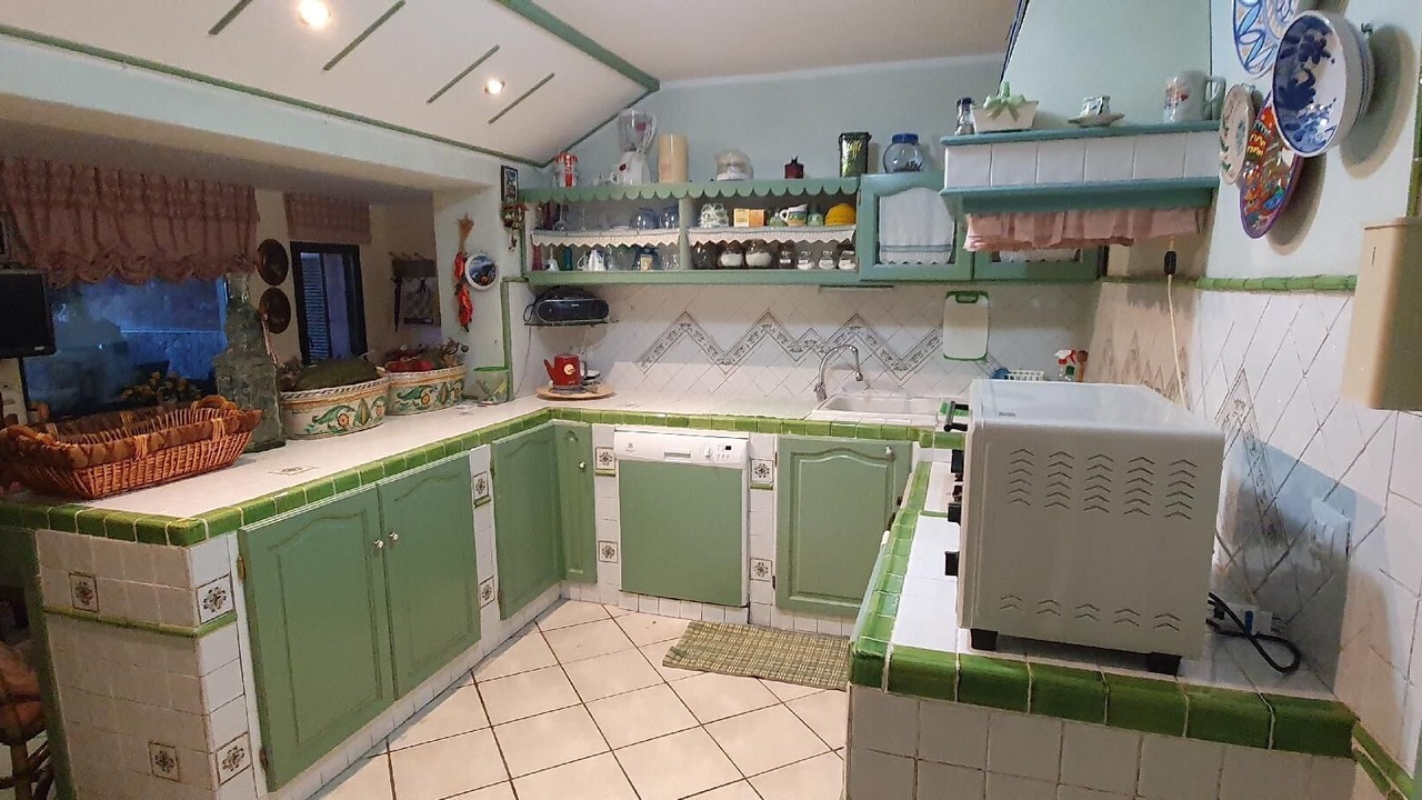 Photo of Kitchen in Vampolieri I