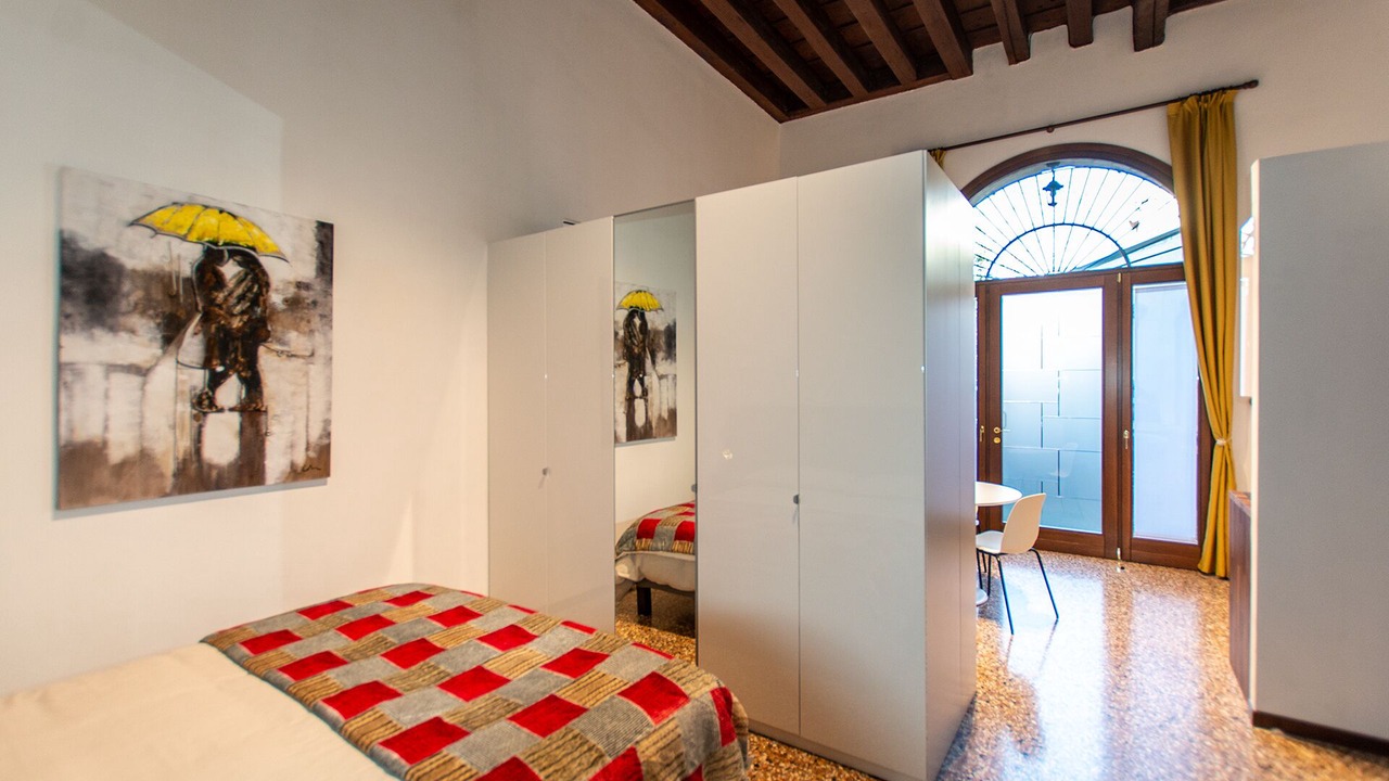 Photo of Bedroom in Historic Centre