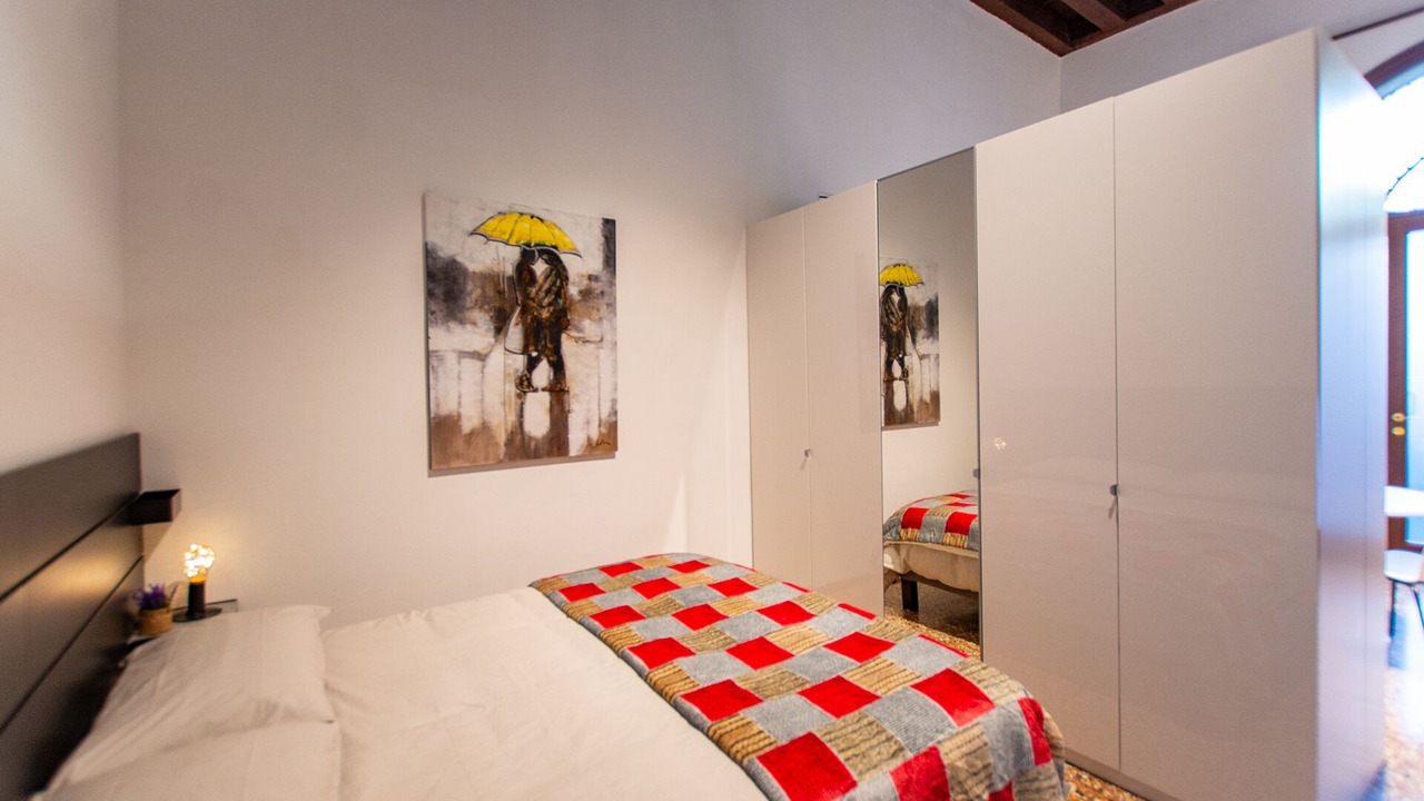 Photo of Bedroom in Historic Centre