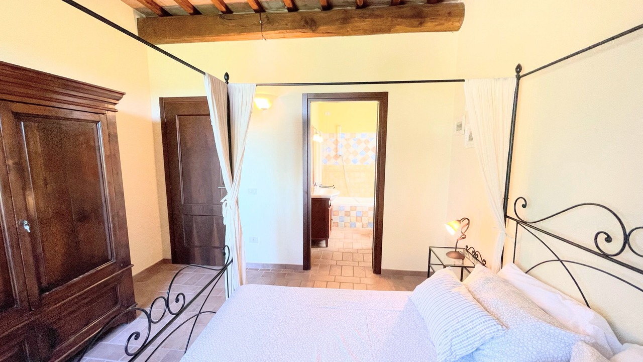 Photo of Bedroom in Todi