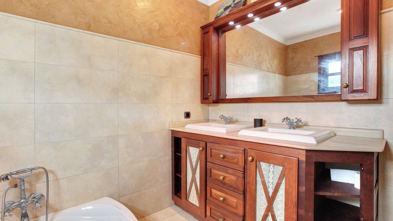 Photo of Bathroom in Los Silos