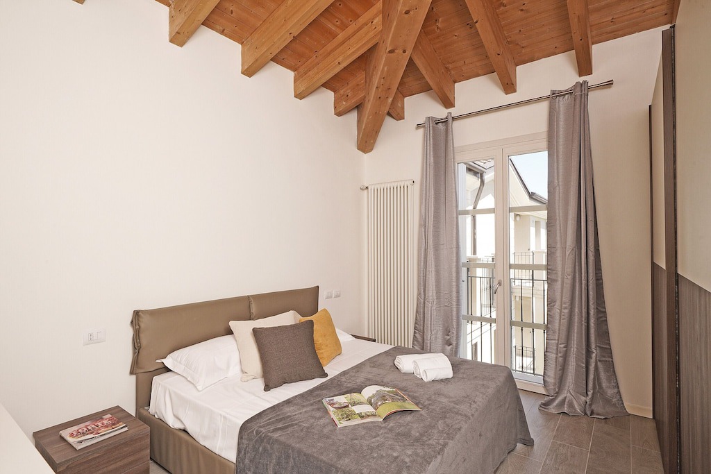 Photo of Bedroom in Toscolano Maderno